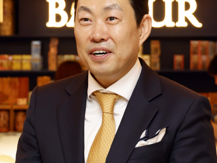 “사장처럼 일했더니 사장 됐네요”…‘디저트 맛집’ 만드는 황금손