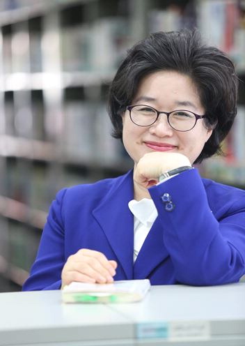 신희선 사고와표현학회장