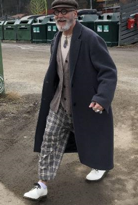 요즘 남자들 이거 입고 뽐낸다는데…‘꽈배기 할배 패션’ 뜬다