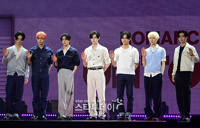[포토] 엔하이픈, ‘엑스오’ 무대 선보여