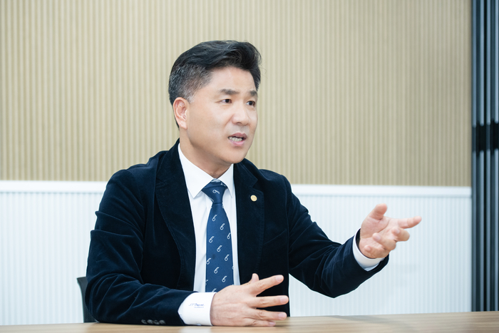 [메인비즈협회 선정, ‘이달의 혁신기업인’] 신현수 엔티엘의료재단 이사장 인터뷰