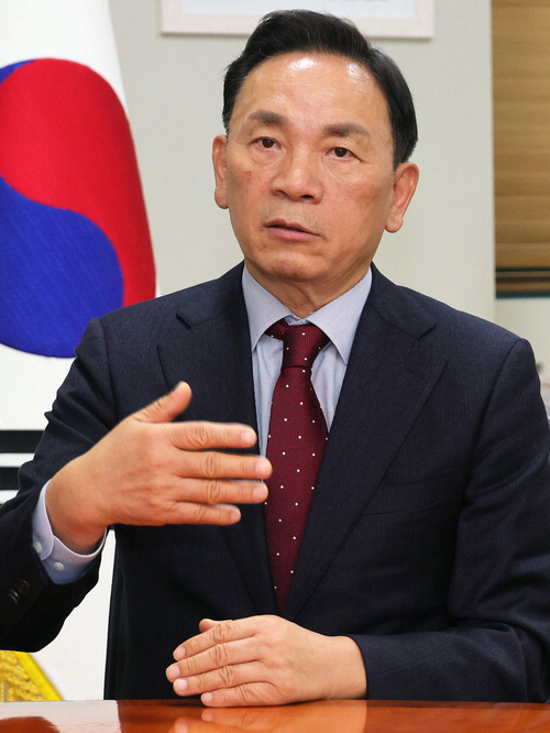 내년 美CES에 강남관 운영 스타트업 세계 진출 돕겠다