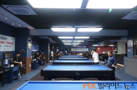 [불황 극복 당구장] 김포 최대규모 페리빌리어드당구장, 패자도 부담없는 ‘반반요금제’로 고객 만족 ‘쑥’