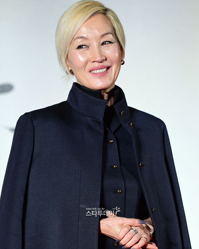 [포토]이혜영, 60대 킬러