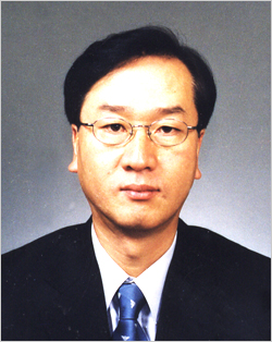 금강기획 사장 이윤복씨