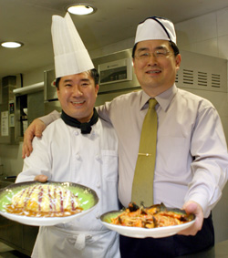 [리빙 앤 조이] 푸드코트 입점기