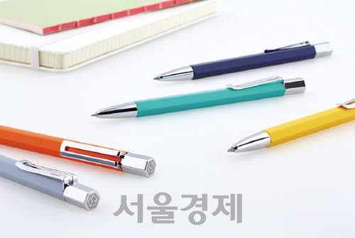 모나미, 트렌디한 스타일 앞세운 153 네오(NEO) 출시