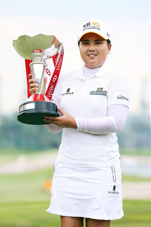 [라이프앤] 콜드 스톤으로 시원하게… 컬러·패턴으로 화사하게