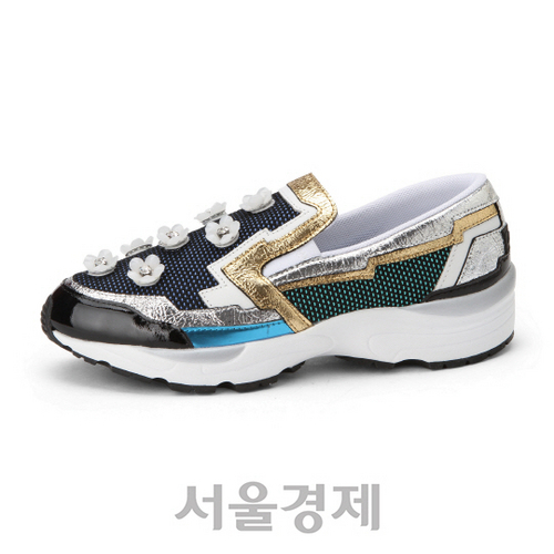 신발에 빠진 패션업계