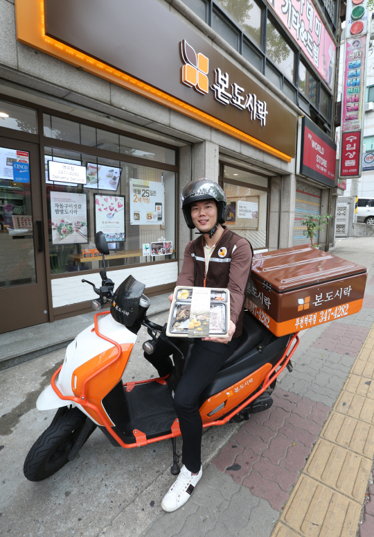 [라이프앤]집밥 같은 프리미엄 도시락...품격있고 간편하게 한끼 뚝딱
