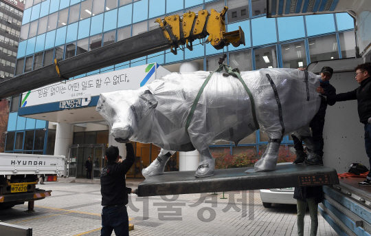 여의도 마지막 주식시세판 37년 만에 역사속으로