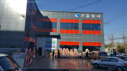 [2017 중소기업품질대상] 건일상사, 대기업·백화점·호텔에 다양한 청소용품 잇단 공급