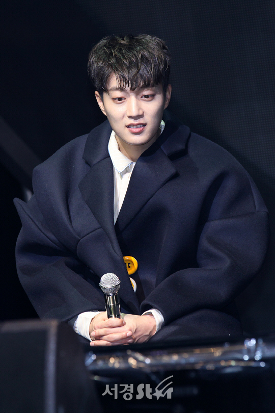 하이라이트 윤두준, 귀여운 멍두준! (쇼케이스)