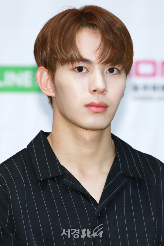 빅스 홍빈, 그림을 보고 있는 듯한 잘생김 (홍보대사 위촉식)