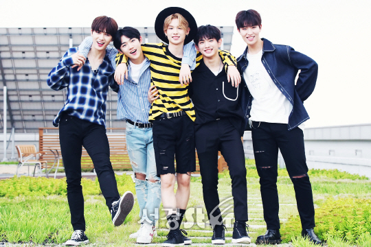 정정-안형섭-저스틴-이의웅-최승혁, 어깨동무로 하나 된 새싹즈! (인터뷰 포토)