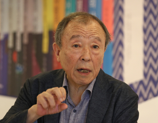 “소설은 서사 아닌 이미지···‘소설가=이야기꾼’ 공식 탈피해야 韓 문학 발전”