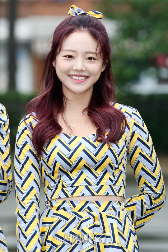 리브하이 레아, 인형의 미소 (뮤직뱅크 출근길)