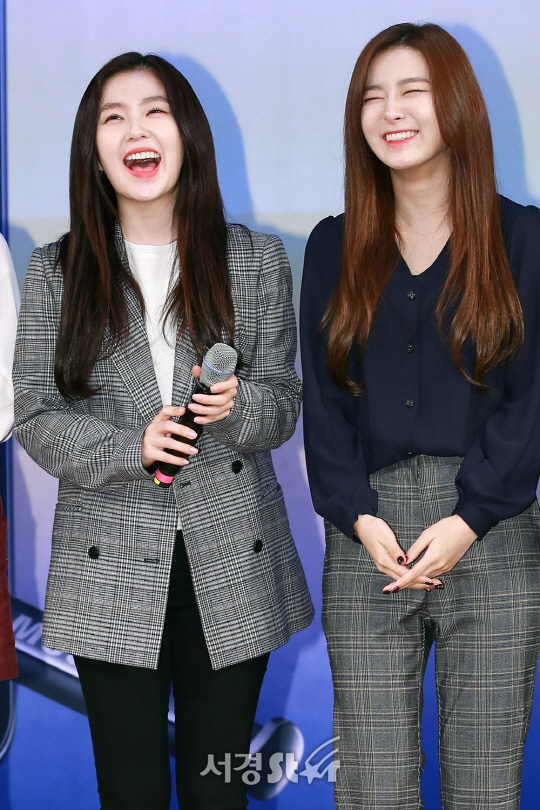 아이린-슬기, 행복바이러스 전파하는 미소!