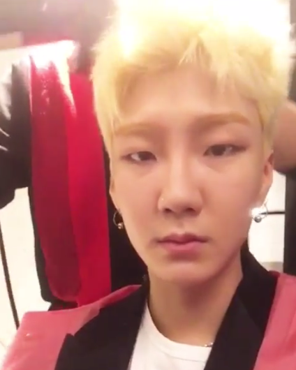 위너 이승훈, 헤어스타일 다듬는 모습 슈퍼스타