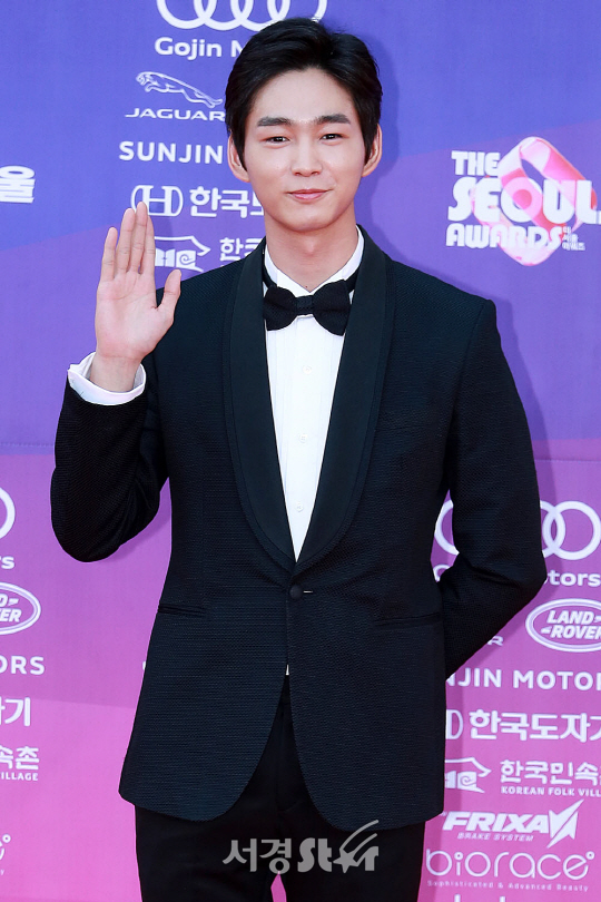 이원근, 귀여움 더한 나비넥타이! (더 서울어워즈)