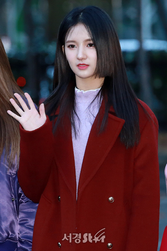 구구단 샐리, 미용실 갔다가 마음바뀐 헤어스타일! (뮤직뱅크 출근길)