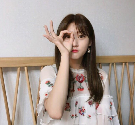 김새론도 피카부~포즈! 새론이 버전도 보고 싶다