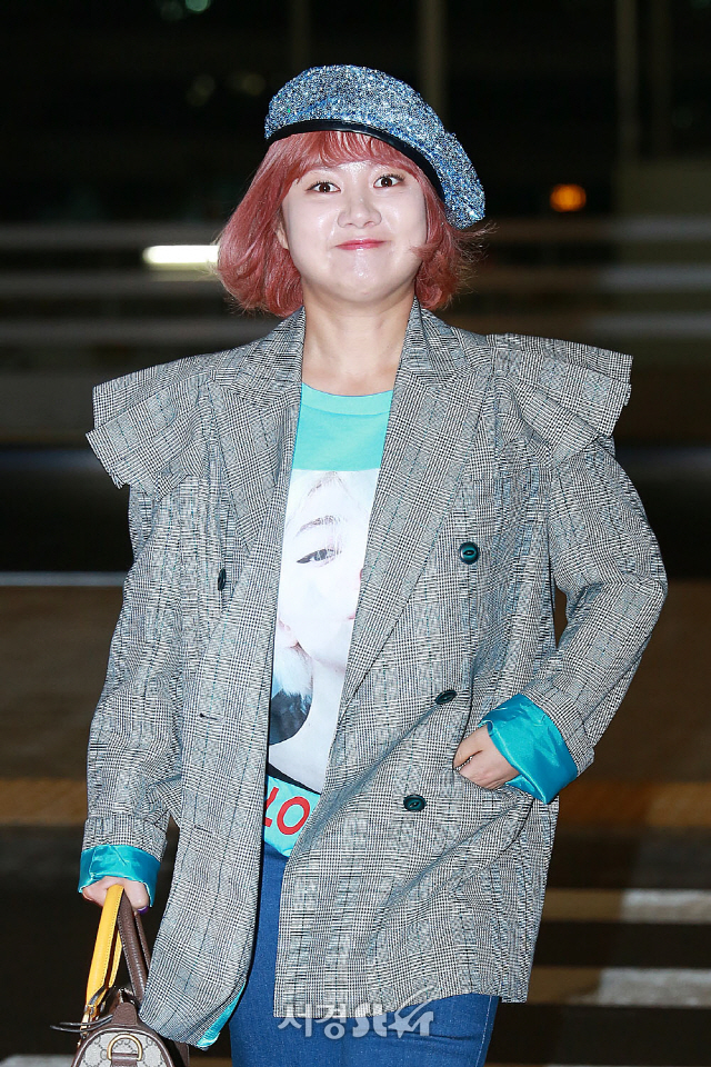 박나래, 어깨에 날개 아이템 장착! (공항패션)
