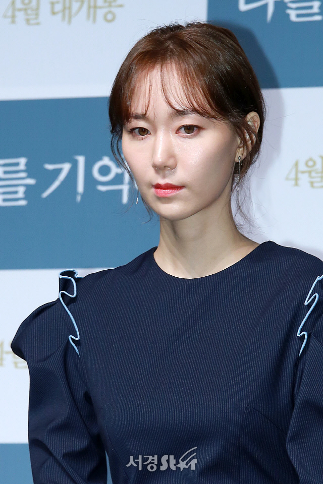 이유영, 심도있는 눈빛 (나를기억해)