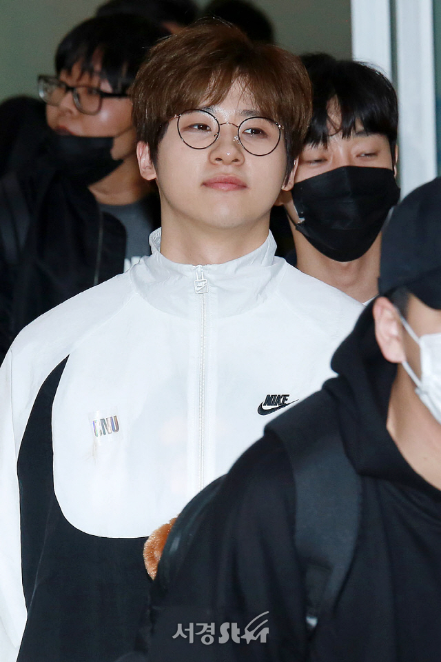 B1A4 신우, 듬직한 오빠美 (공항패션)