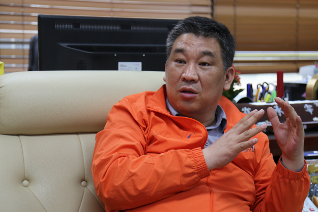 최승재 소상공인聯 회장 소상공인과 소통 없는 중기부 실패할 것