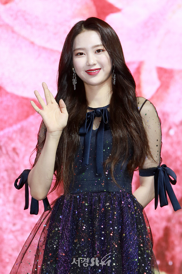 오마이걸 지호, 예쁜 고양이상 (오마이걸 쇼케이스)