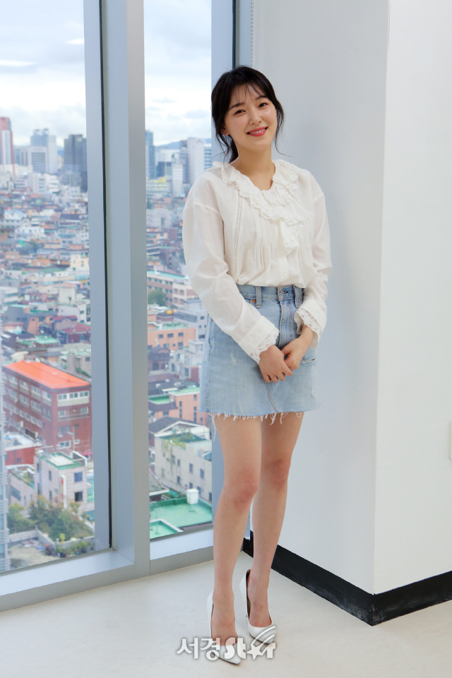 조우리, 시선 사로잡는 외모 (인터뷰 포토)