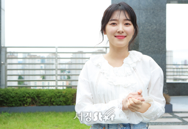 조우리, 러블리한 외모 (인터뷰 포토)