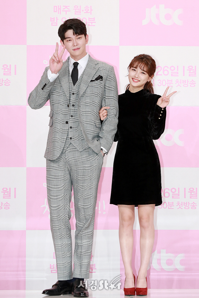 윤균상-김유정, 완벽한 키차이의 두 배우 (일단뜨겁게청소하라)