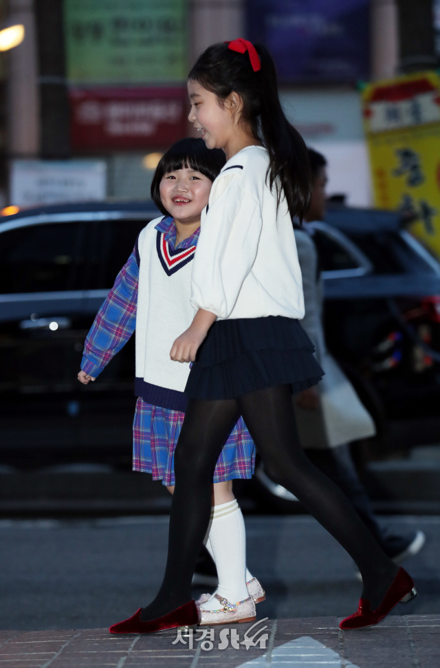 전혜인-박지윤, 언니 손잡고~ (동네변호사 조들호 2 종방연)