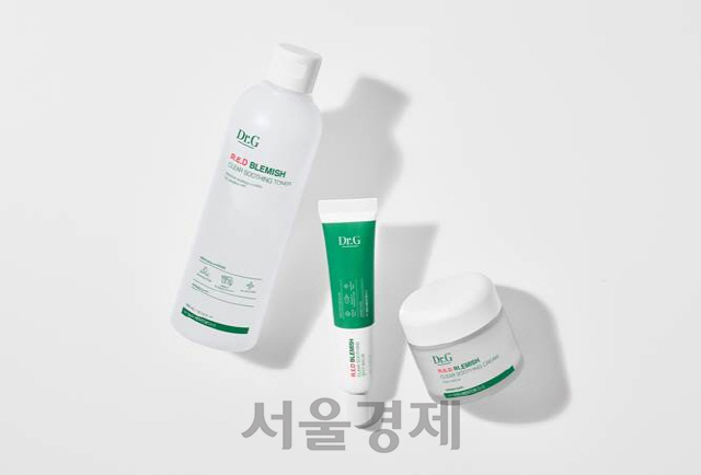 닥터지, 민감 피부 보습·진정 돕는 레드 블레미쉬 클리어 수딩 토너 및 스팟 밤 출시