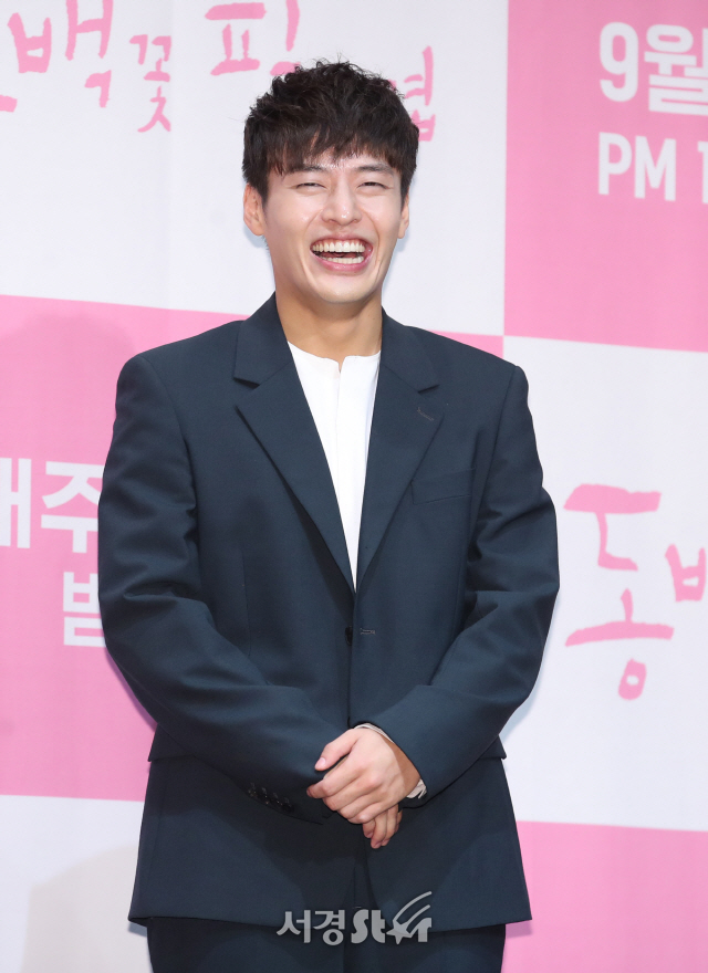 [공식입장] 강하늘, 샘컴퍼니 떠나 신생  TH컴퍼니 설립