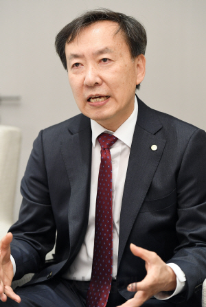 신동렬 성대 총장 AI 분야 한국의 약점은 바로 인력