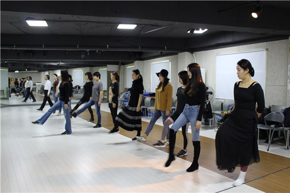 (주)오색단장 한국전통모델협회 및 한국방송고전머리전문가협회와 남예종예술실용전문학교 MOU 체결