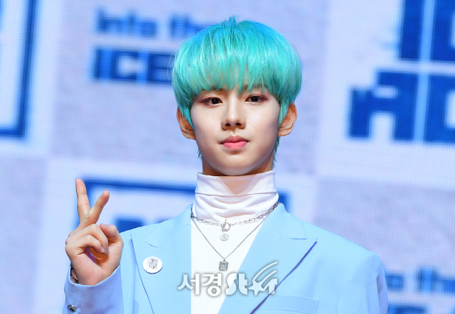 MCND 윈, 심쿵 눈빛 (쇼케이스)