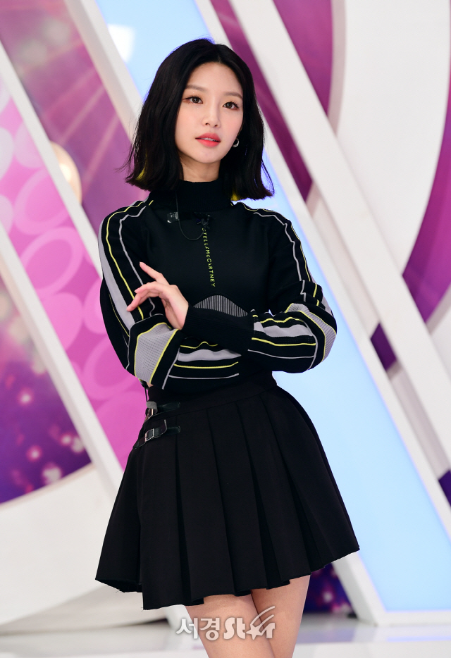 엘리스 벨라, 감탄을 부르는 외모