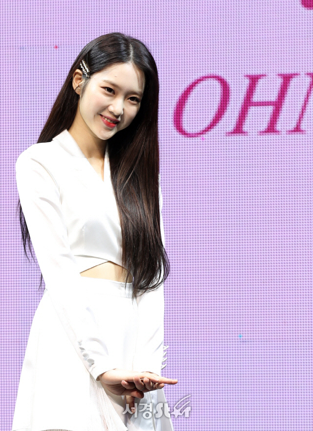 올리비아 핫세 언니가 여기 왜나와···오마이걸 지호 닮은꼴 영상에 댓글 화답