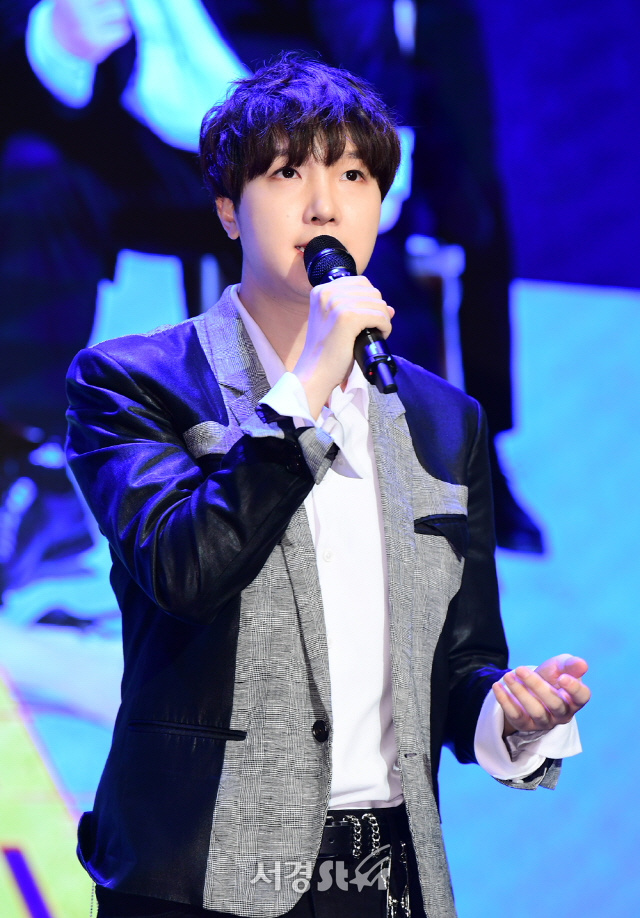 초이, 내 상사는 백만 유튜버 축하 (내상백유)