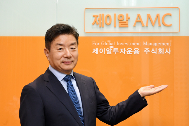 김관영 제이알운용 대표 유학때 접한 부동산금융이 인생 바꿔···내 노후자산 리츠에 투자[CEO&스토리]