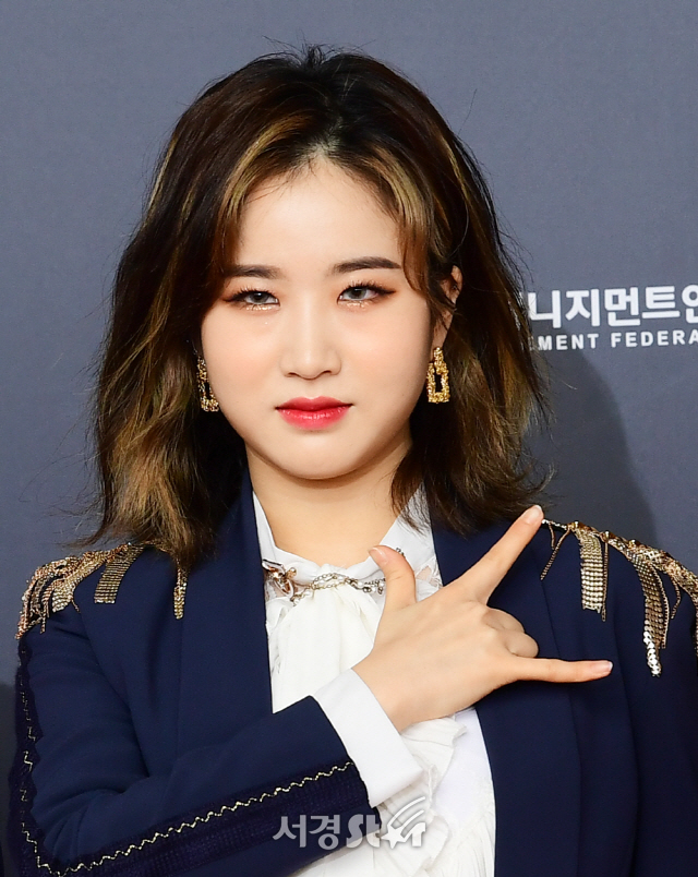 써드아이 유지, 시크하게