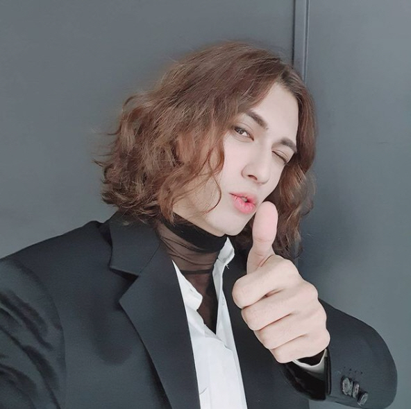드럼좌 빅터한, 女 스태프 앞 자해 전 소속사 명예훼손 무혐의 처분