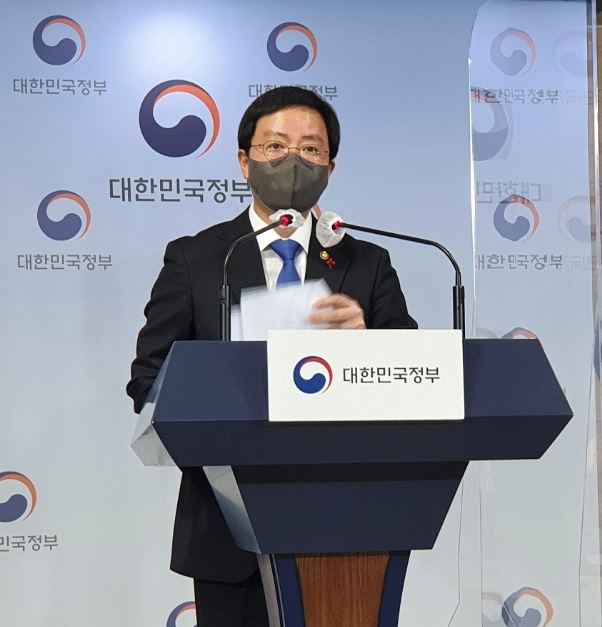 방역 수기 명부에 전화번호 대신 코로나19 개인안심번호 도입