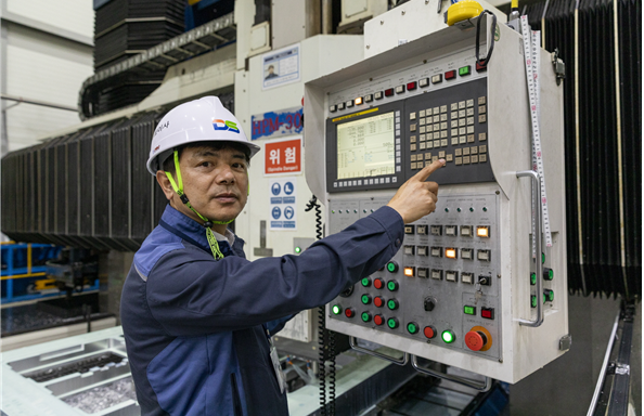 기술대회 금메달 딴 그 고교생, 21년 후 기능한국인 됐다