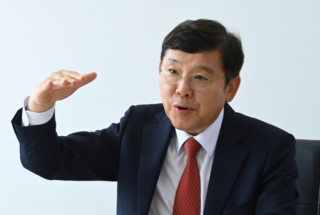 [서경이 만난 사람] 윤상흠 원장 디자인이 산업경쟁력 핵심인데…절반이 영세기업, 금융지원 절실