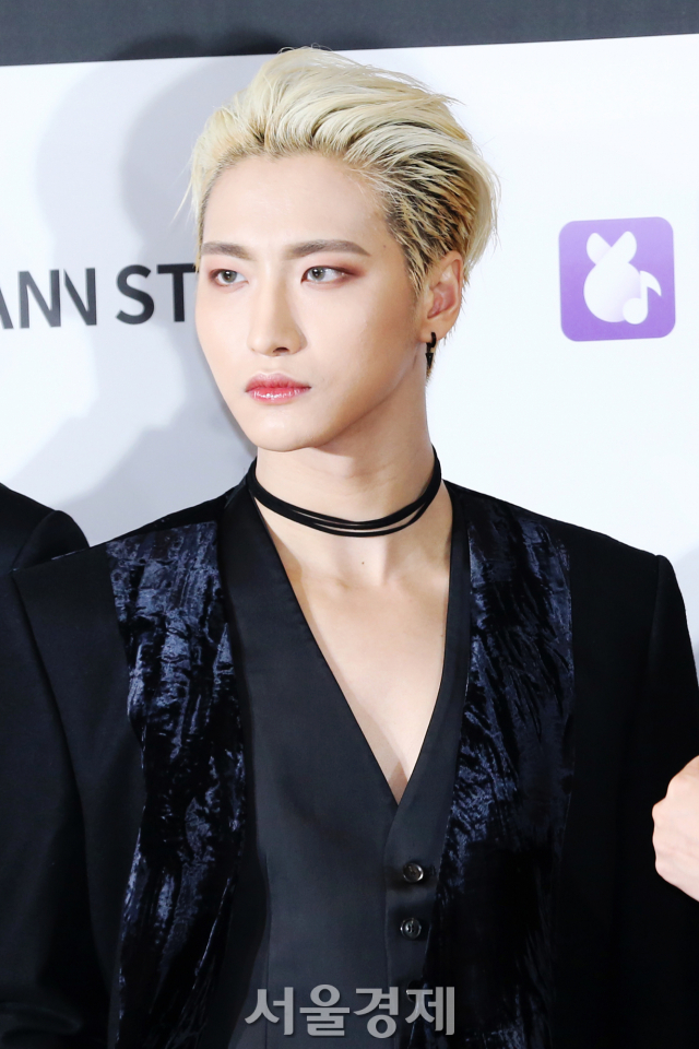 에이티즈 성화, 강렬한 섹시 눈빛 [SE★포토]